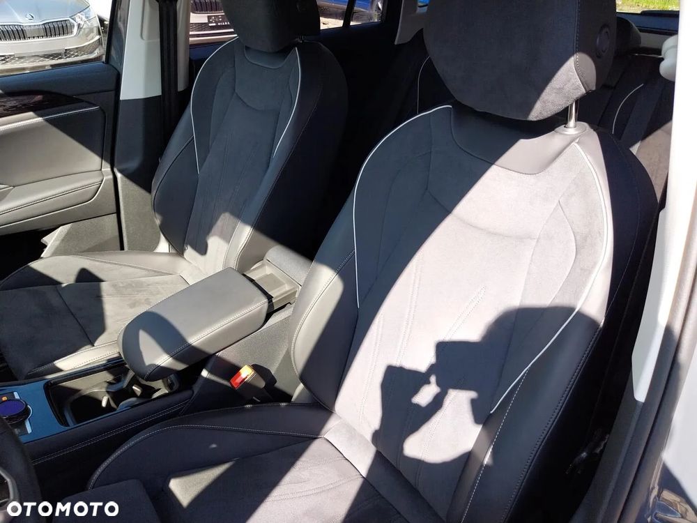 Volkswagen Tiguan - 16