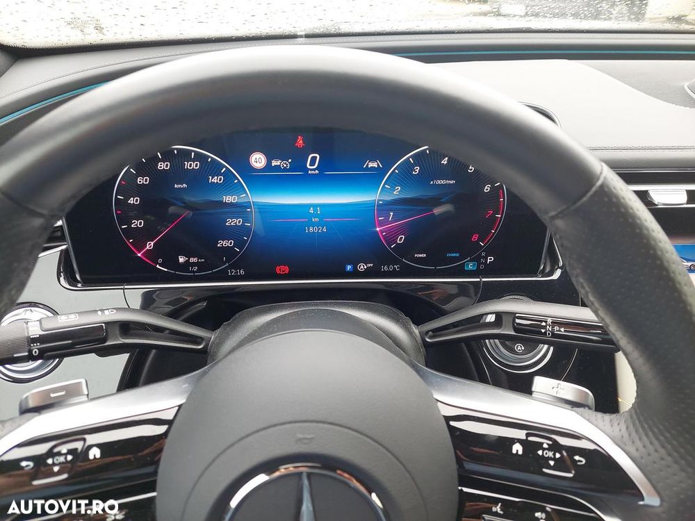 Mercedes-Benz E 200 4Matic 9G-TRONIC AMG Line - 10