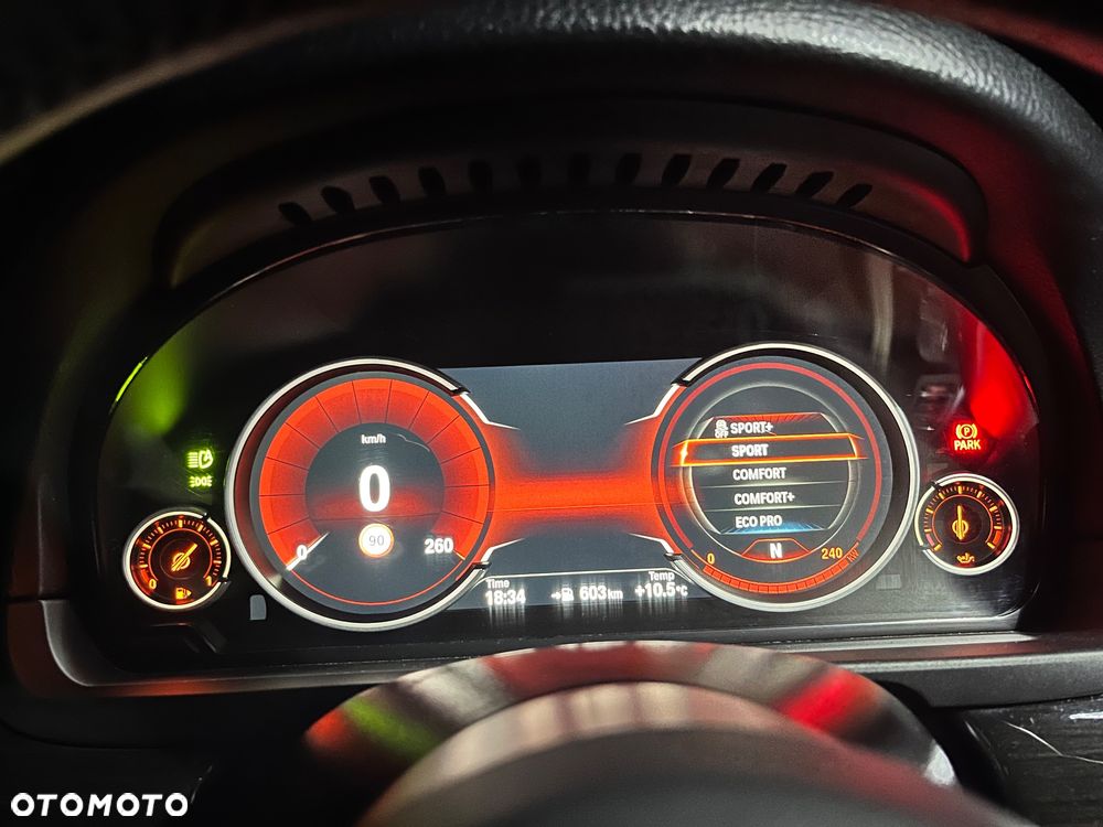 BMW Seria 5 530d Sport-Aut - 15