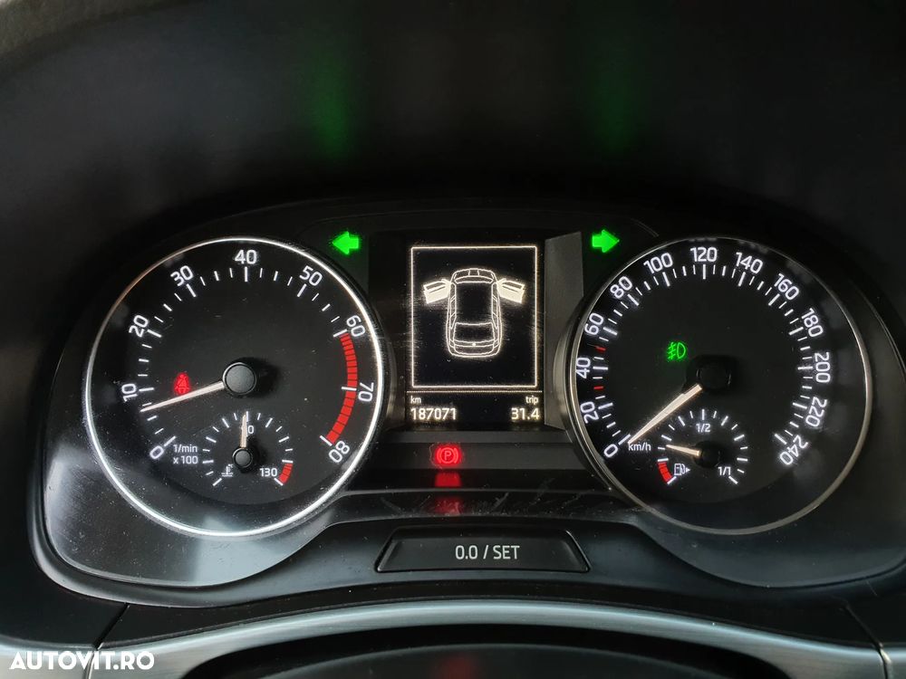 Skoda Fabia 1.2 TSI Ambition - 14