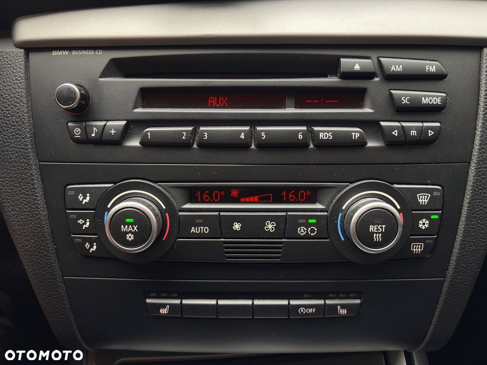 BMW Seria 1 116d - 24