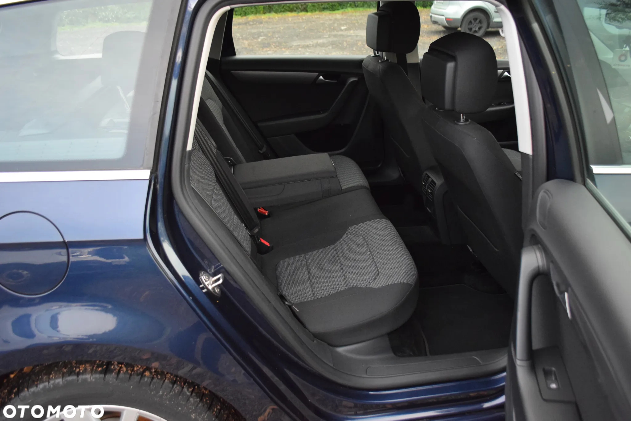 Volkswagen Passat Variant 2.0 Blue TDI SCR Comfortline - 17