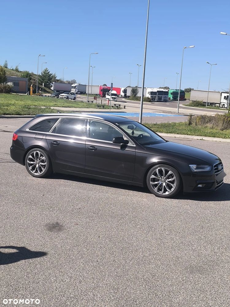 Audi A4 - 1