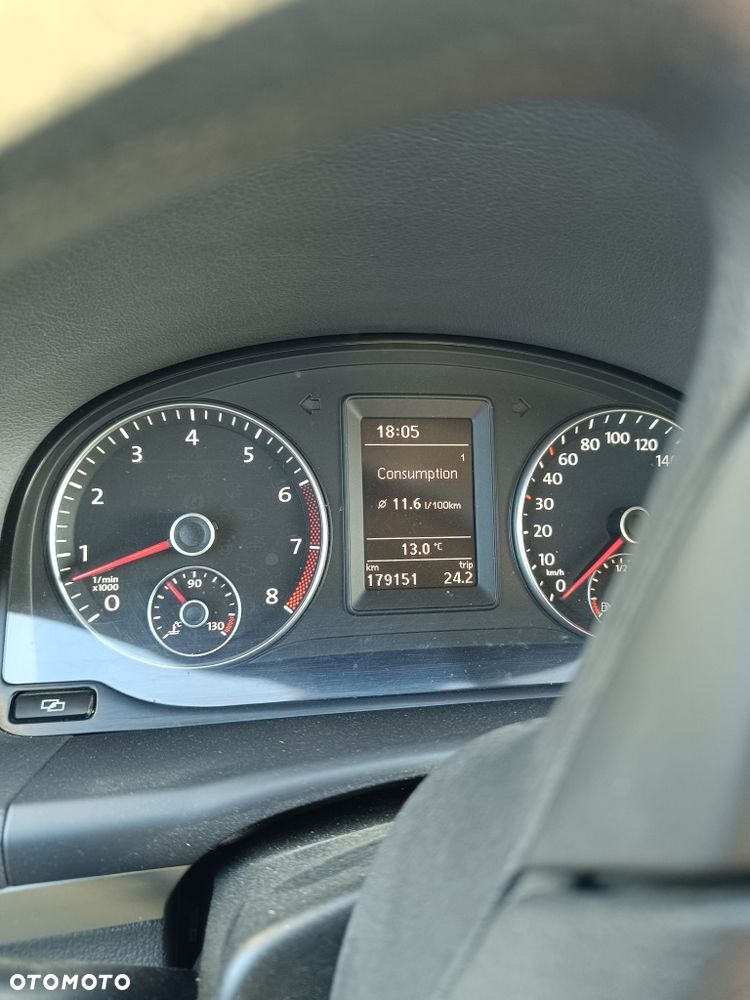 Volkswagen Touran - 5