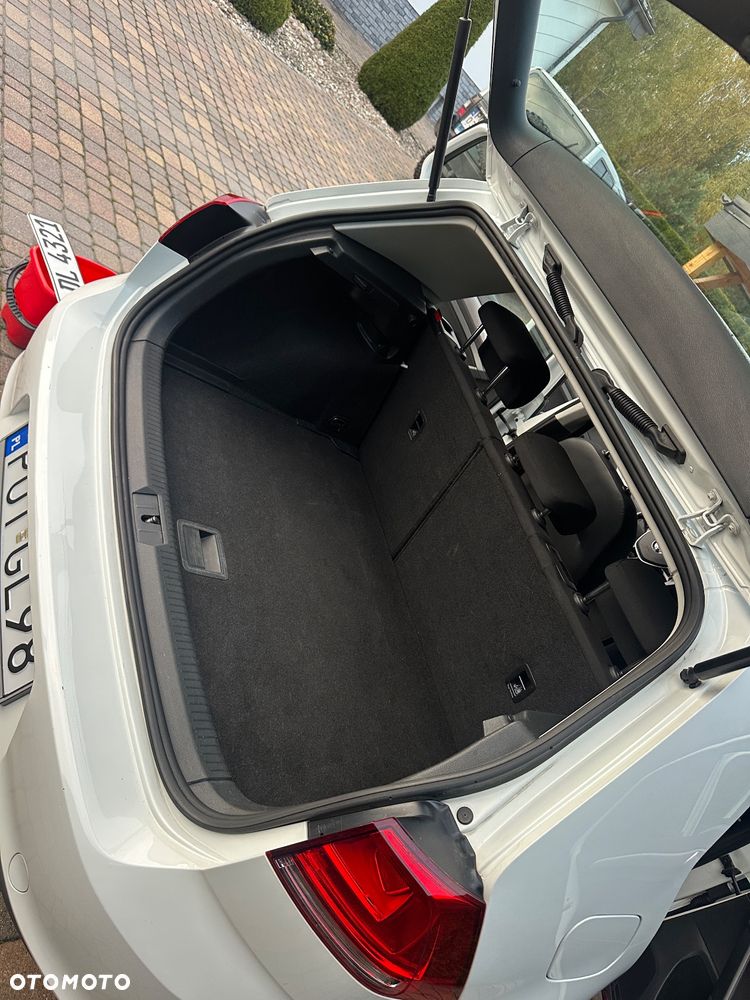 Volkswagen Golf 1.6 BlueTDI Trendline - 12