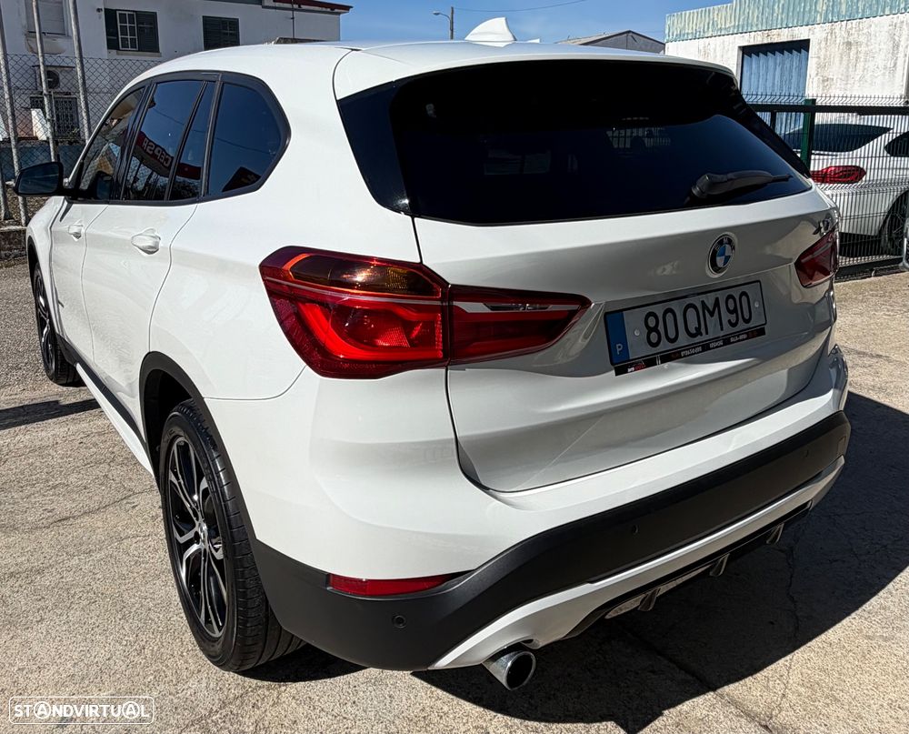 BMW X1 18 d sDrive Auto Line Sport - 4