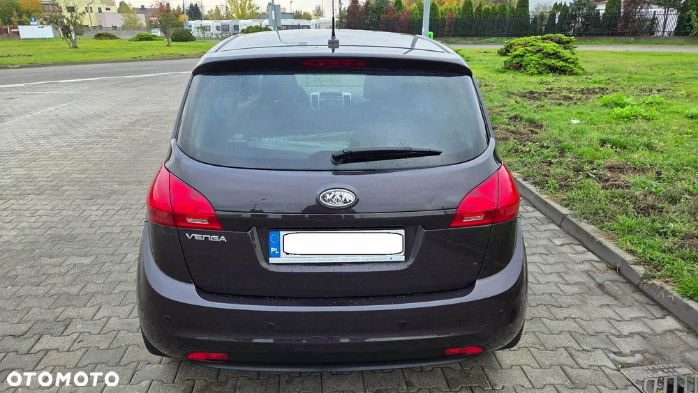 Kia Venga 1.6 L - 4