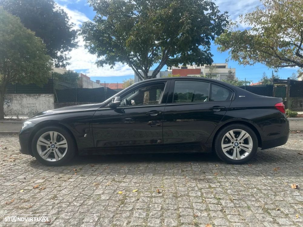 BMW 330 2017 photo 4