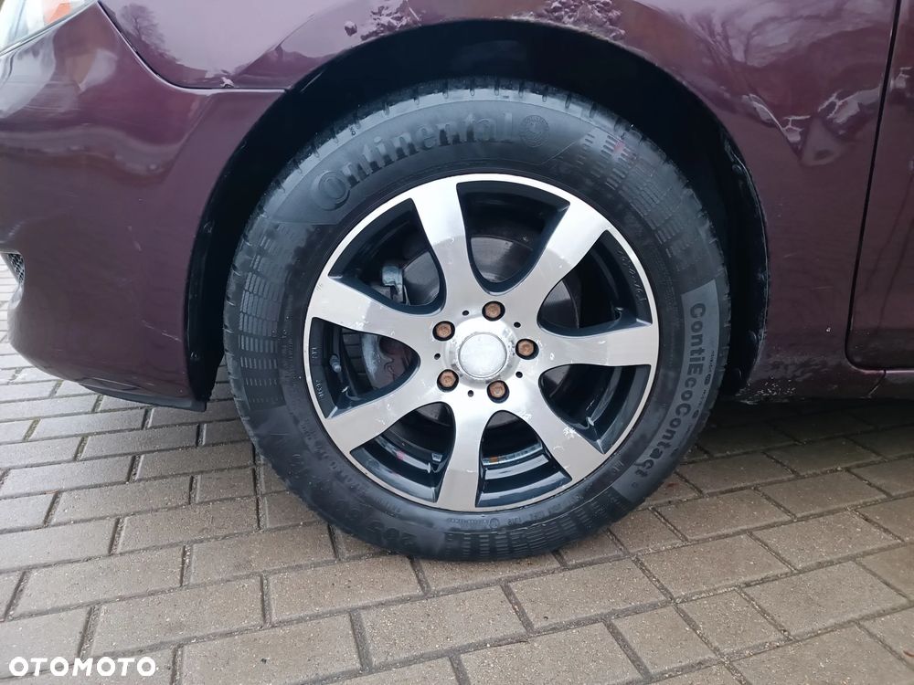 Mazda 3 2.0 Exclusive + - 13