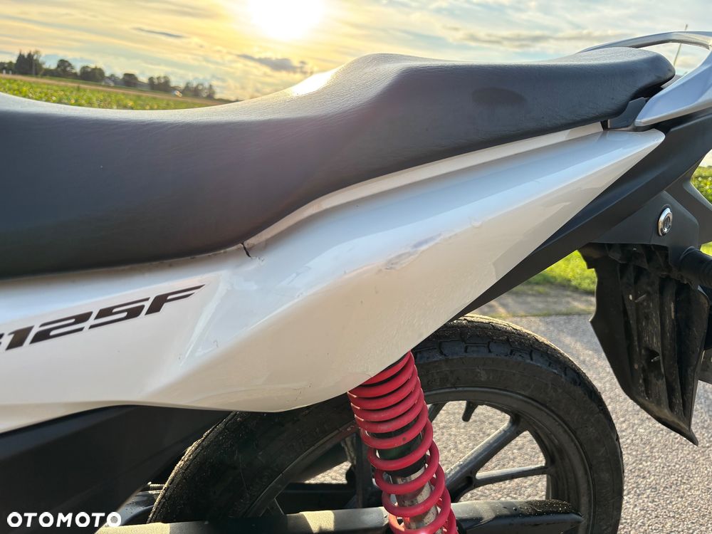 Honda CBF - 4