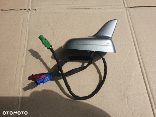 ANTENA DACHOWA REKIN 8R0035503C AUDI Q5 8R
