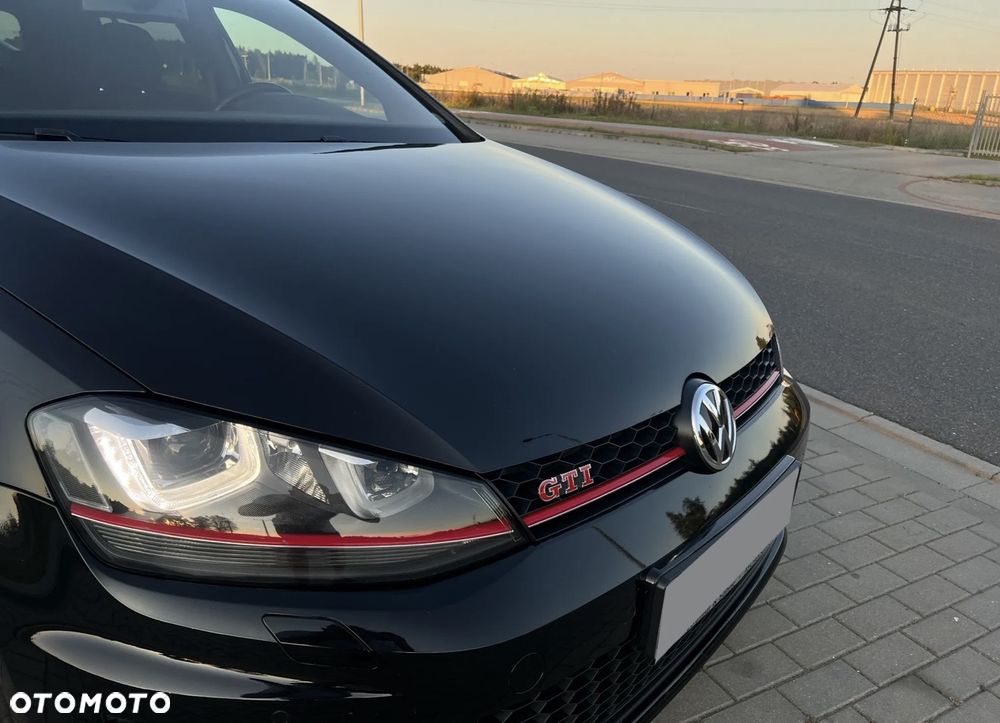 Volkswagen Golf 2.0 TSI BMT GTI Performance - 26