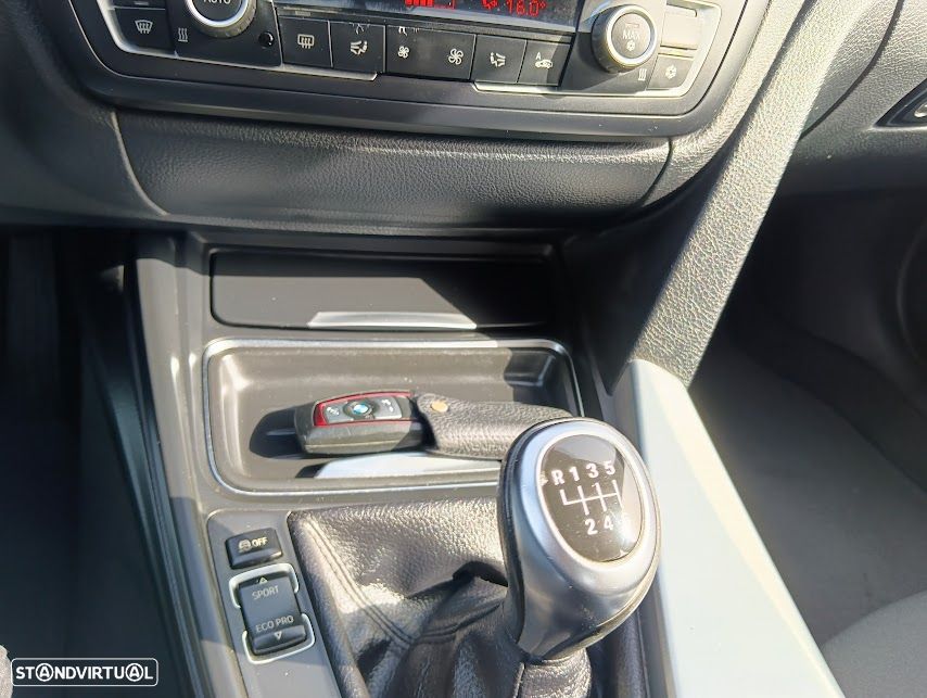 BMW 320 - 12