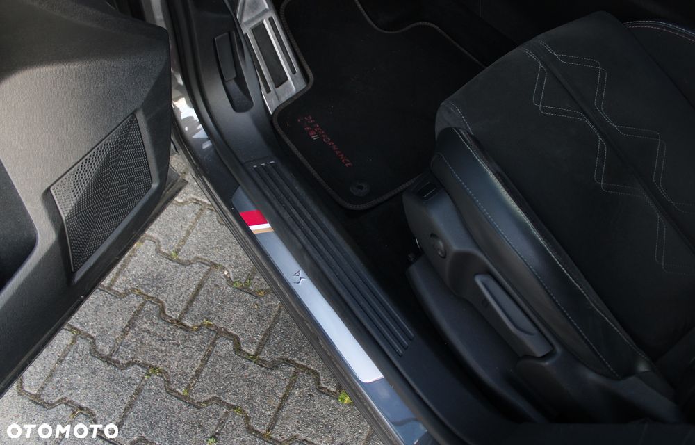DS Automobiles DS 7 Crossback 1.2 PureTech GPF Chic - 13