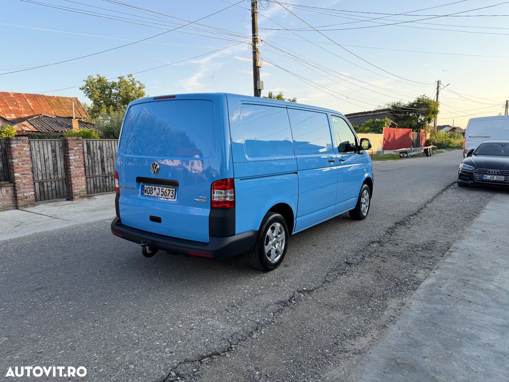 Volkswagen Transporter - 4