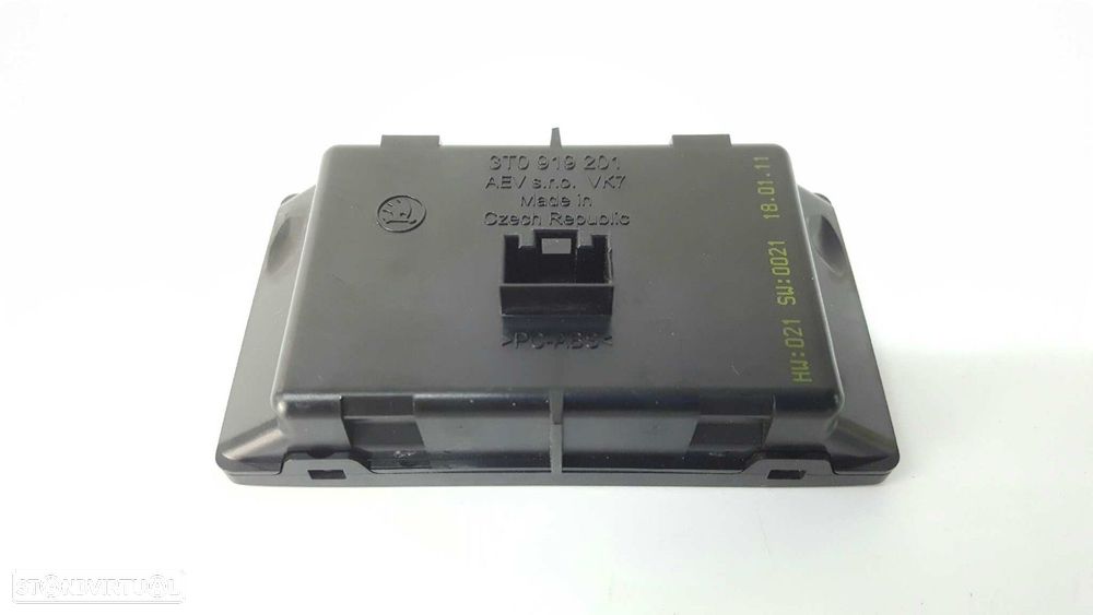 TELA/ECRÃ MULTIFUNÇÕES SKODA SUPERB COMBI (3T5) COMFORT - 2