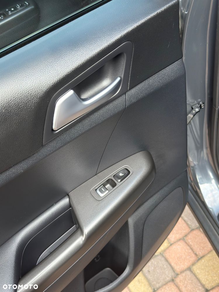Kia Sportage 1.6 GDI 2WD SPIRIT - 32