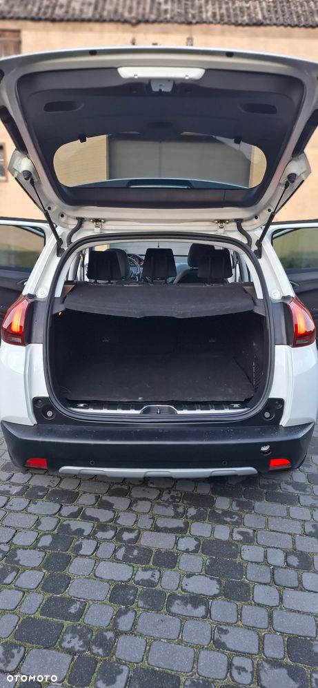 Peugeot 2008 1.6 BlueHDi Allure - 11