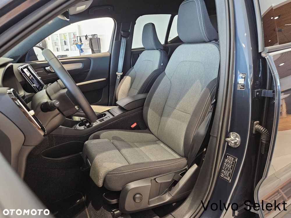 Volvo XC 40 - 18
