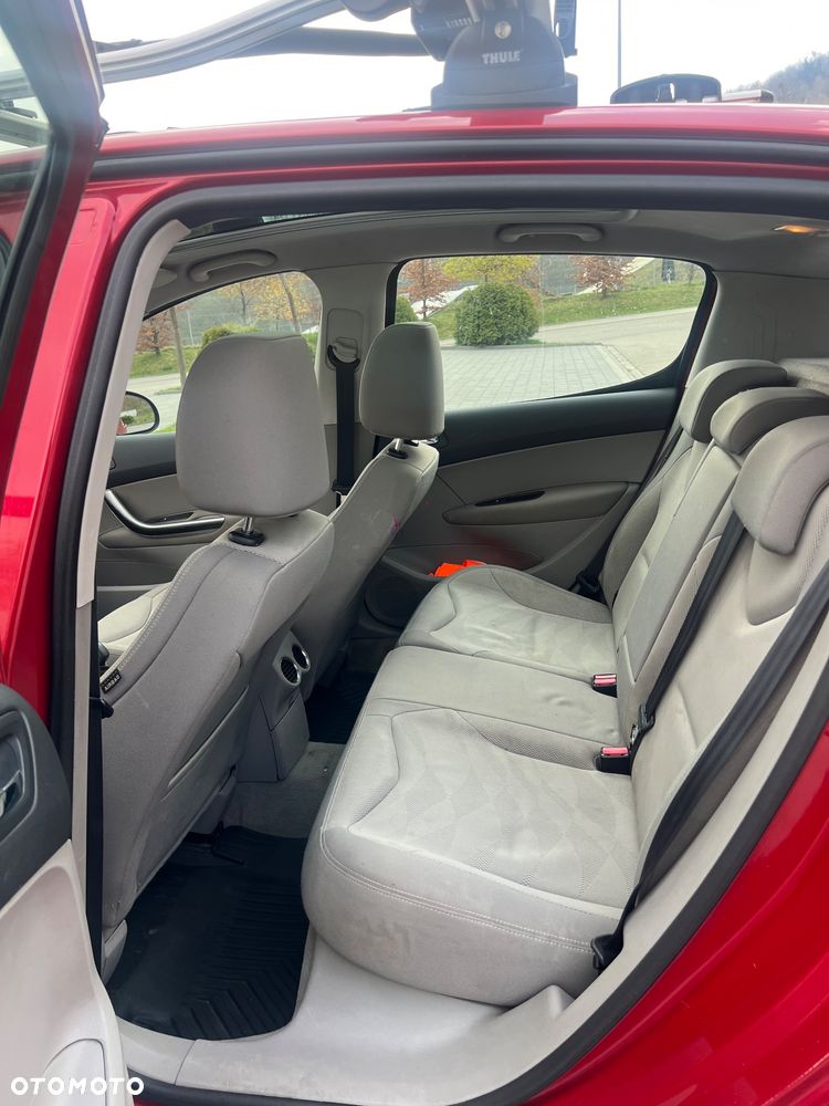 Peugeot 308 2.0 HDi Allure - 6