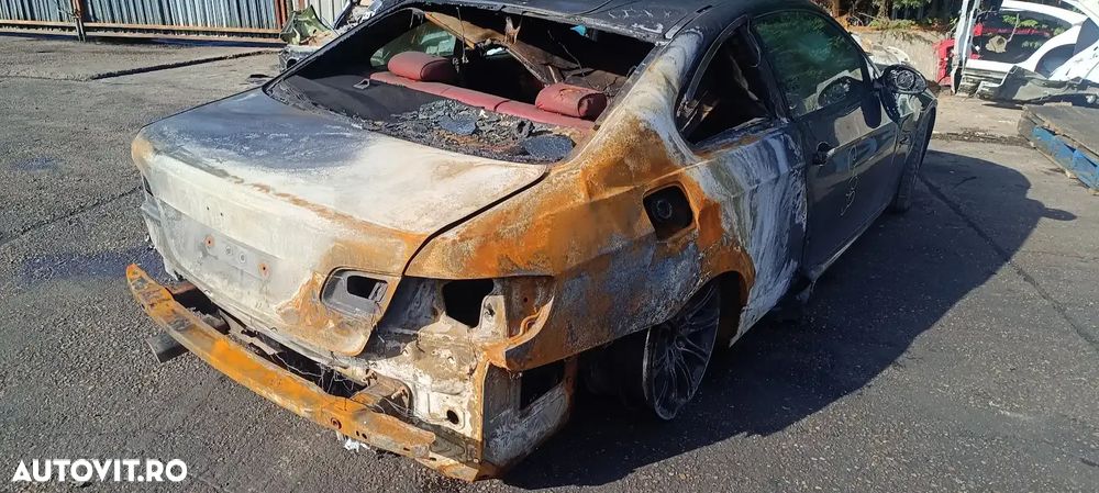 Dezmembrari / Dezmembrez BMW E92 (320i) N43B20O0 cutie viteze manuală GS6-17BG cod culoare BLACK SAPPHIRE METALLIC (475) - 5