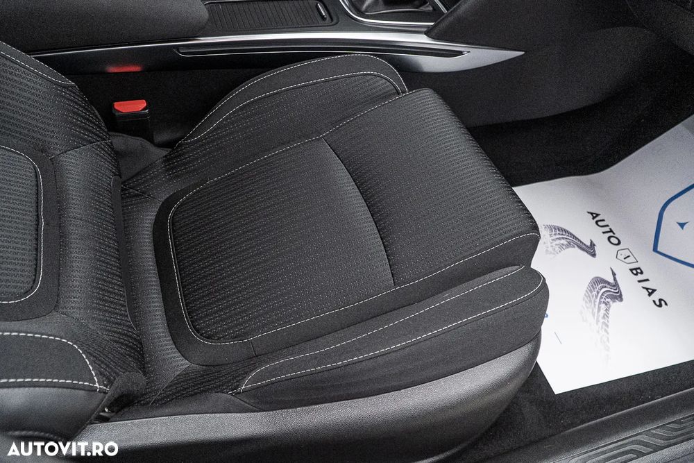 Renault Megane ENERGY dCi 110 EDC INTENS - 40