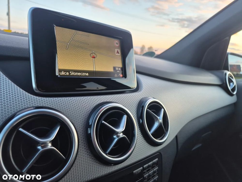Mercedes-Benz Klasa B 200 BlueEFFICIENCY Edition 1 - 18