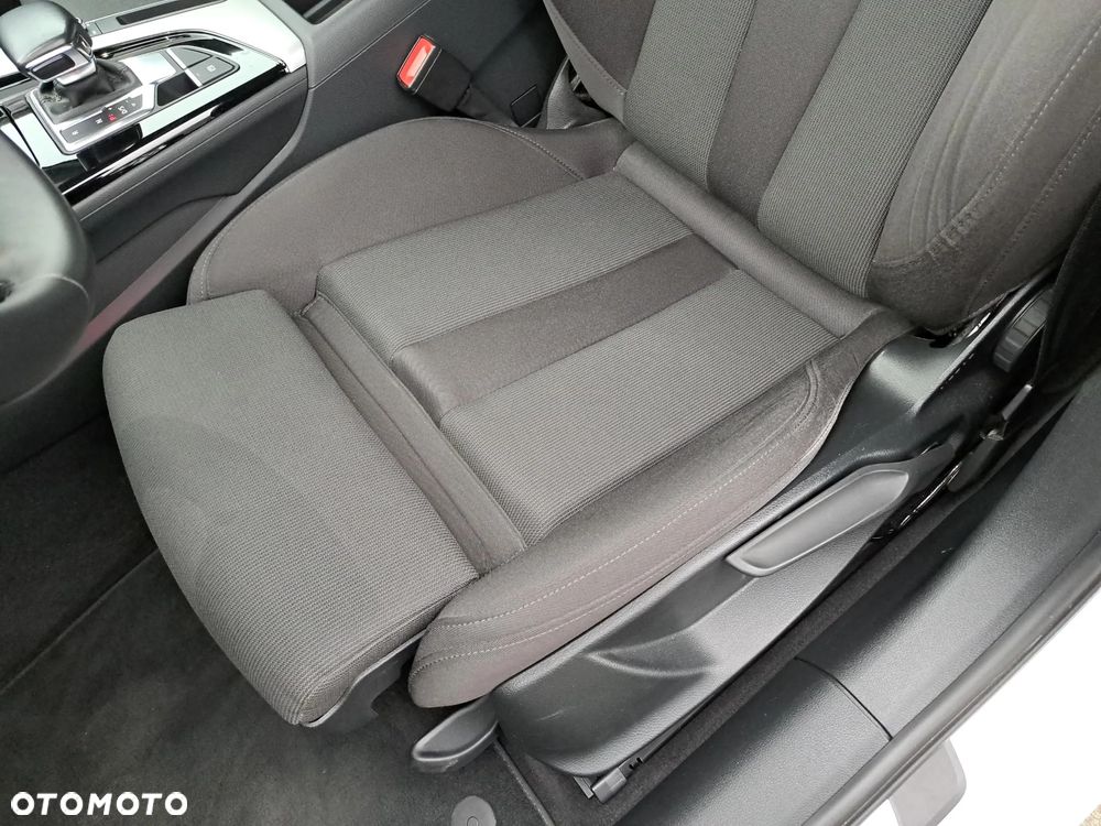 Audi A4 Limousine 35 TFSI S tronic - 11