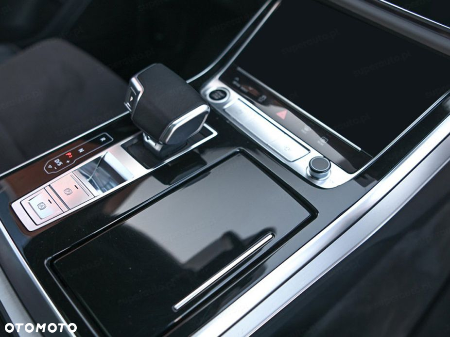 Audi Q8 - 7