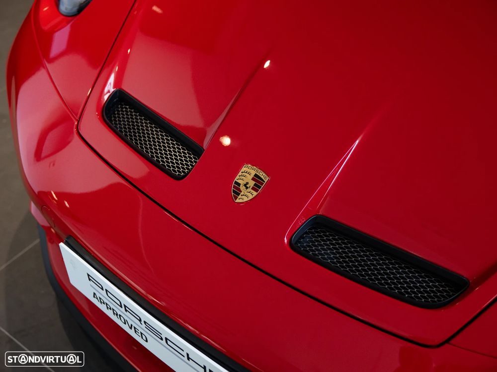 Porsche 911 (992) GT3 Touring Package PDK - 14