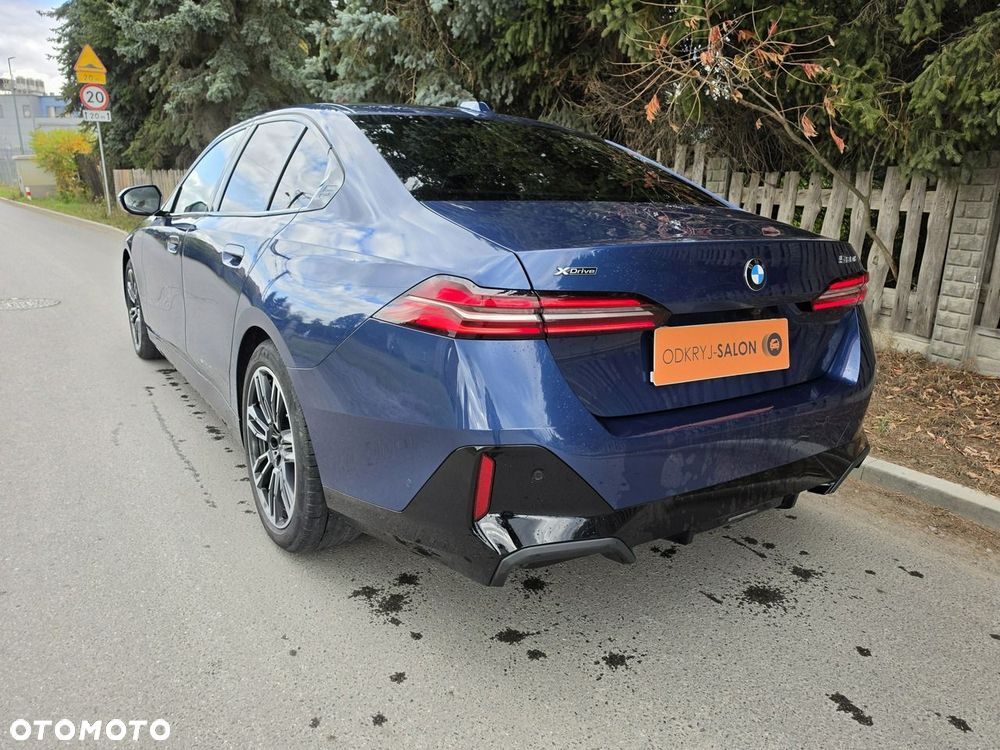BMW 5 Series 2024 photo 5