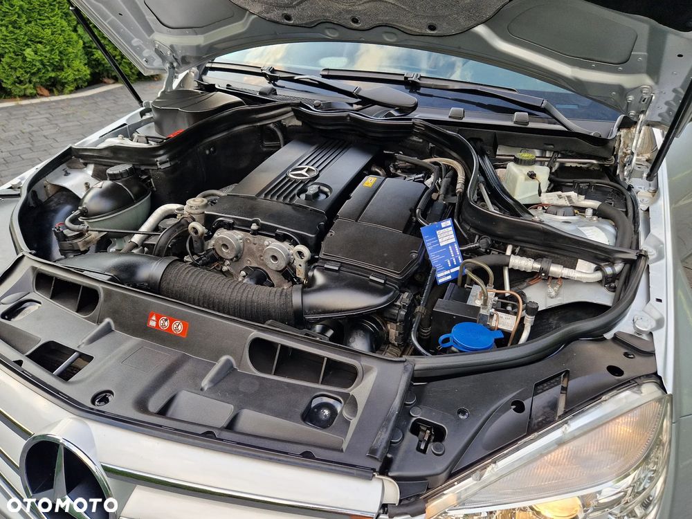 Mercedes-Benz Klasa C 200 Kompressor Avantgarde - 40