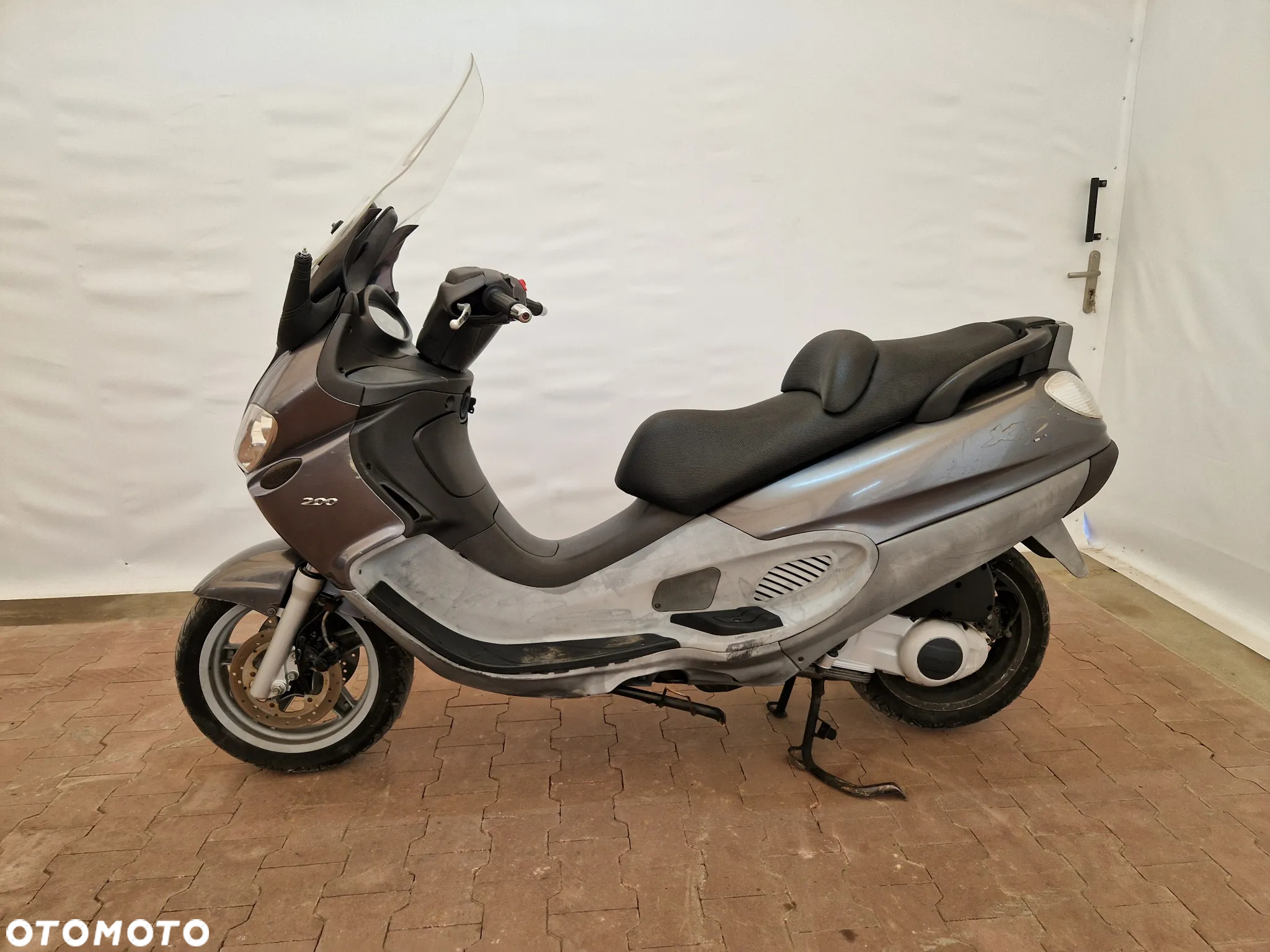 Piaggio X9 - 4