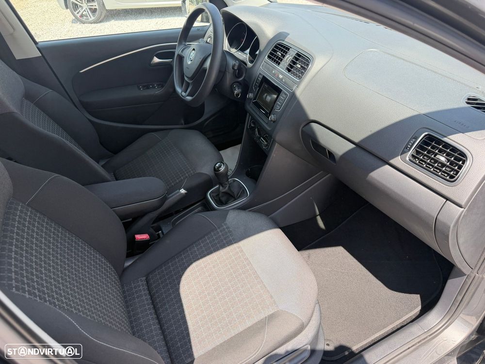 VW Polo 1.0 Confortline - 10
