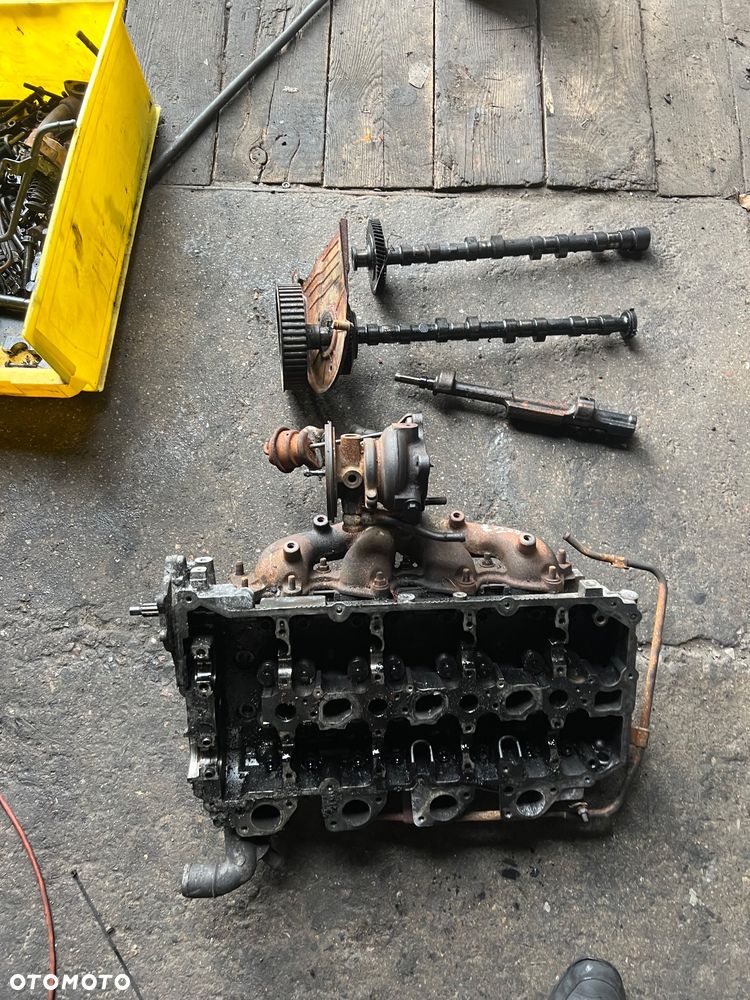 Mitsubishi L200 blok dół silnika wał tłoki 4d56u  7d33 - 8