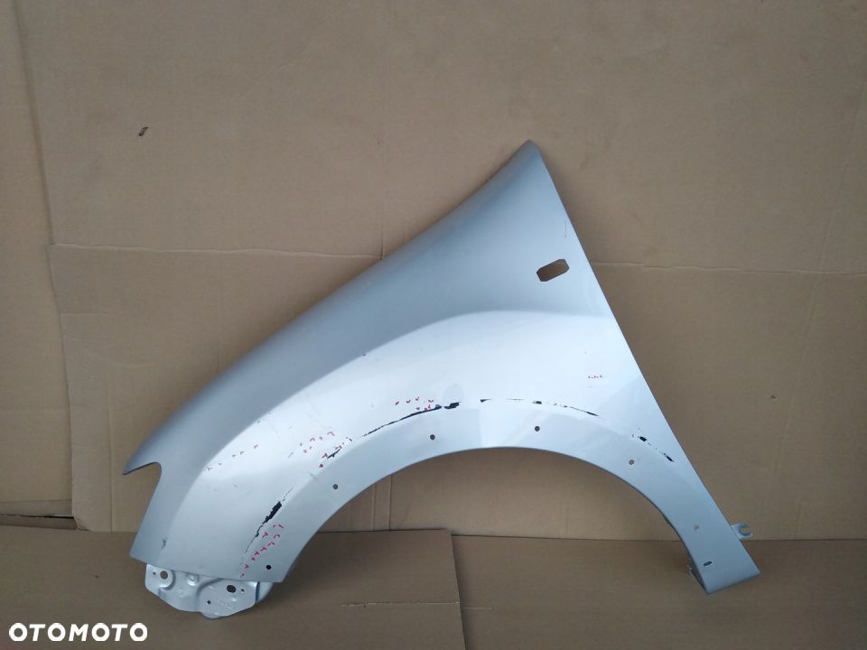 DACIA LOGAN II SANDERO II BŁOTNIK LEWY PRZOD - 1