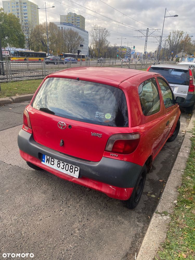 Toyota Yaris 1.0 Base - 3