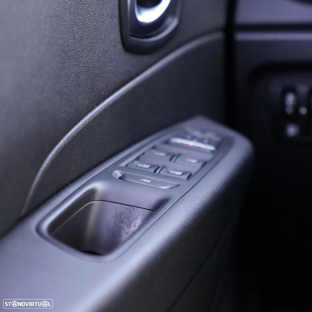 Renault Captur 0.9 TCE - 24