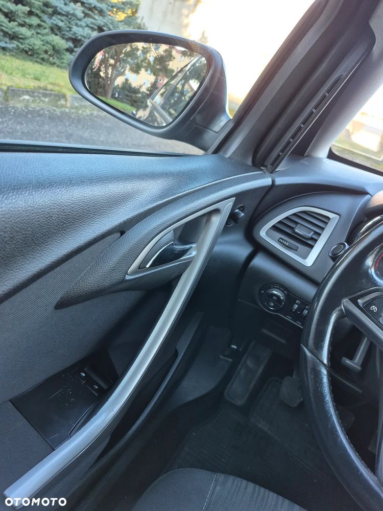 Opel Astra 1.4 Turbo Cosmo - 16