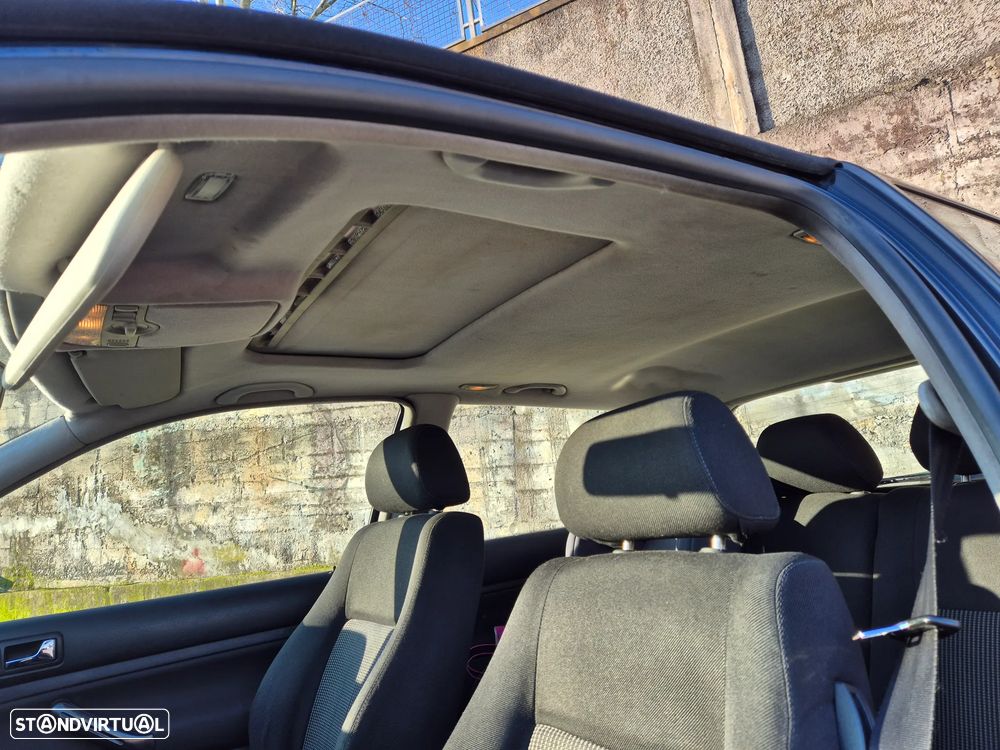 VW Golf 1.9 TDi Highline - 11