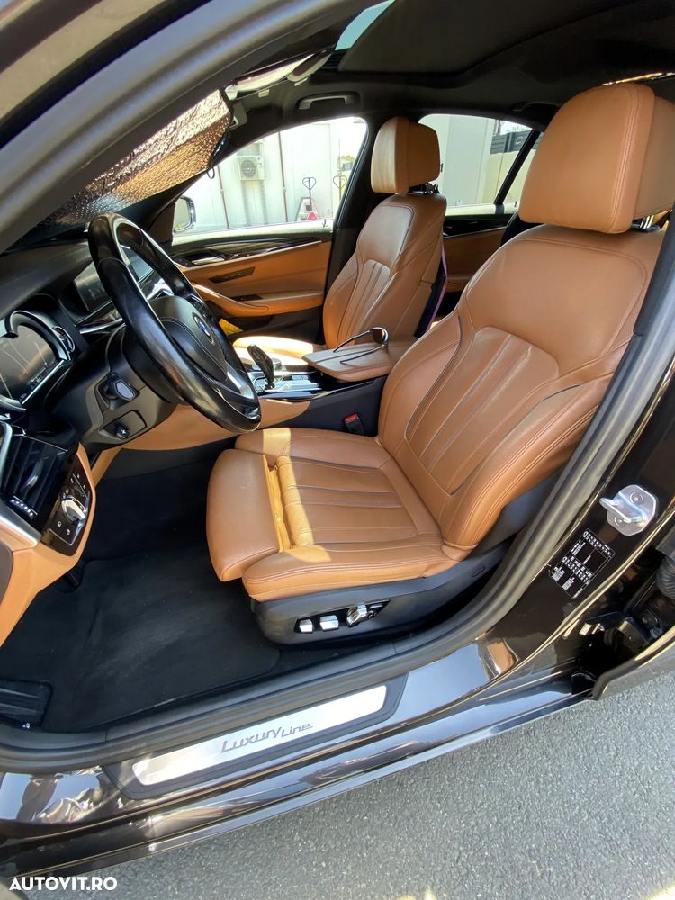BMW Seria 5 520d Aut. Luxury Line - 13