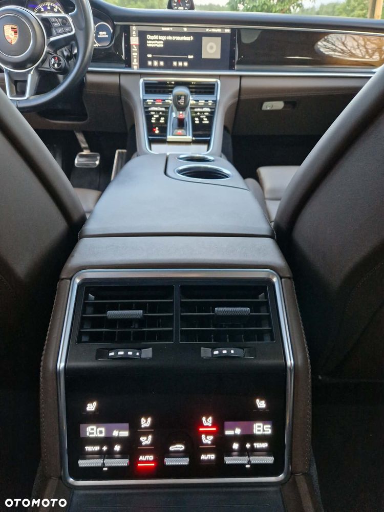 Porsche Panamera Turbo - 9