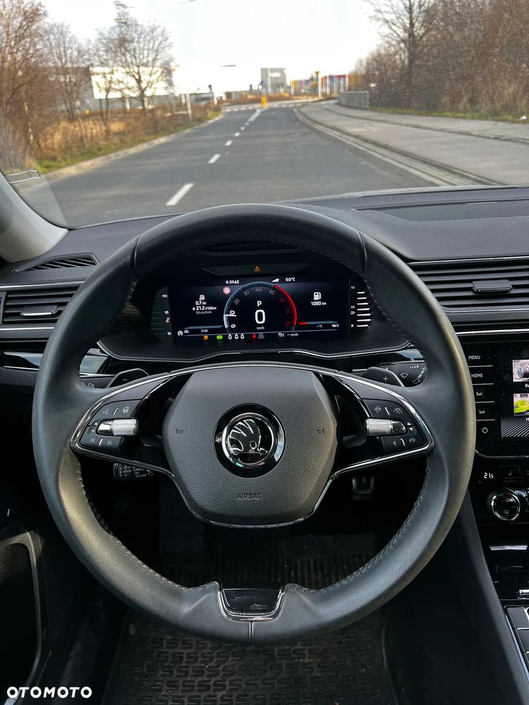 Skoda Superb 2.0 TDI SCR L&K DSG - 7