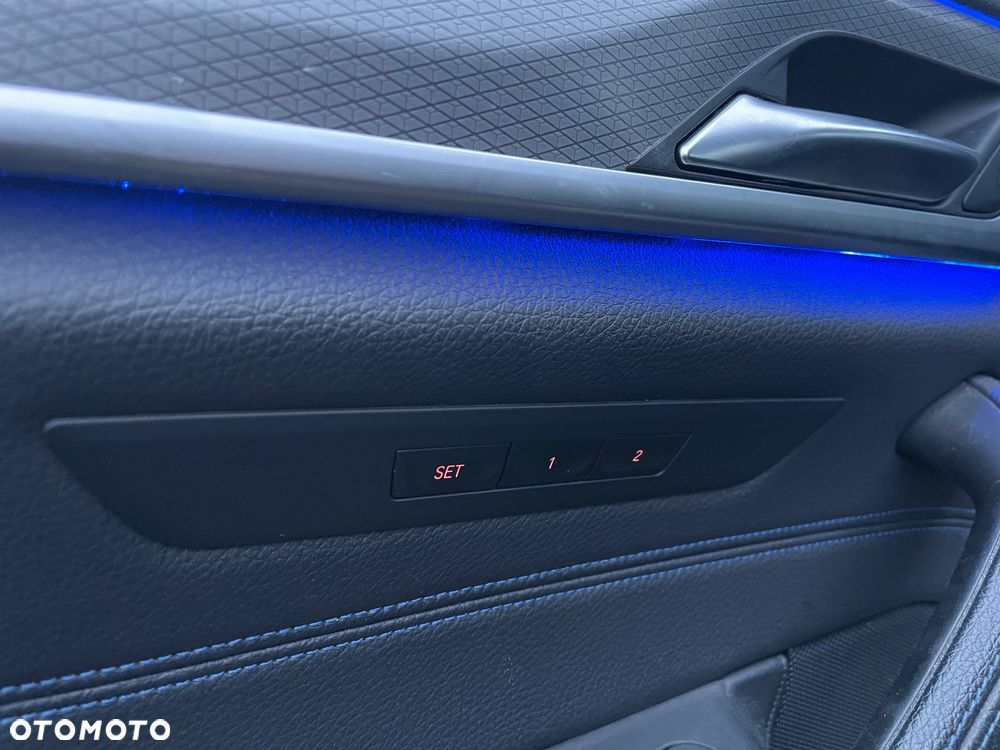 BMW Seria 5 520d xDrive M Sport sport - 31