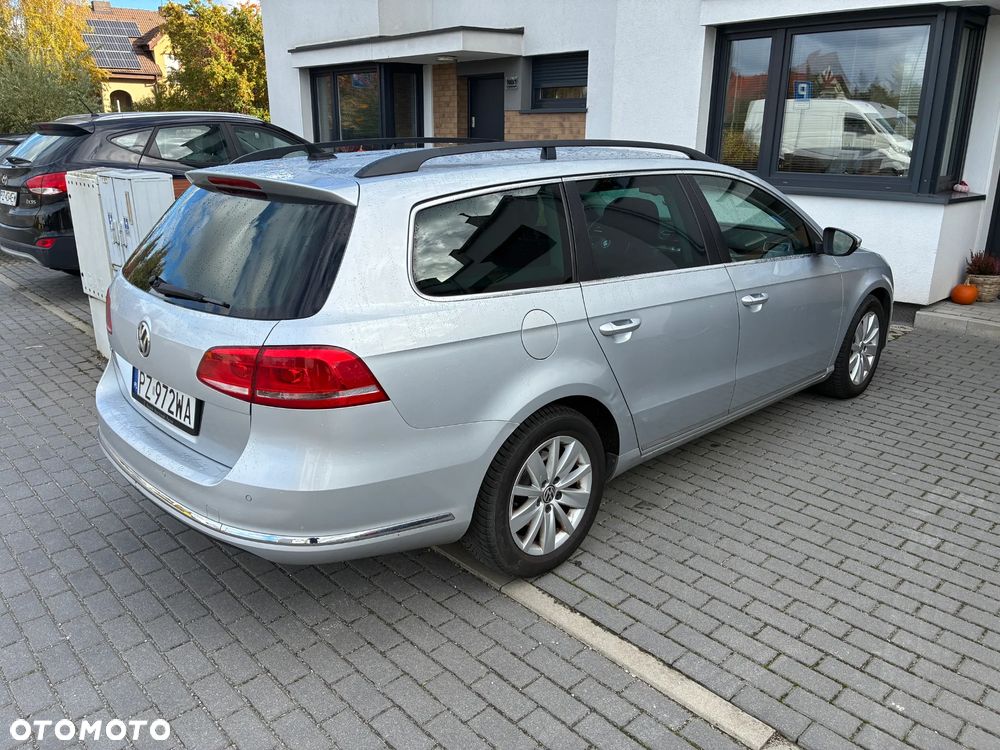 Volkswagen Passat 2.0 TDI Comfortline - 4