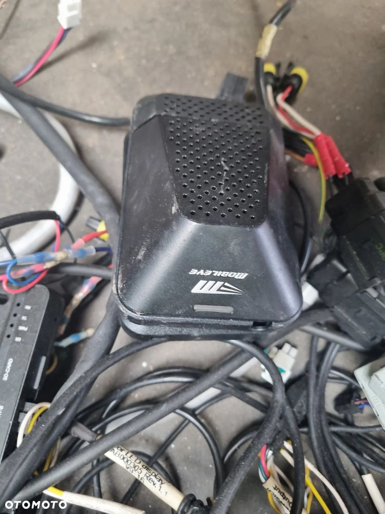 System asystenta kierowcy MOBILEYE - 3