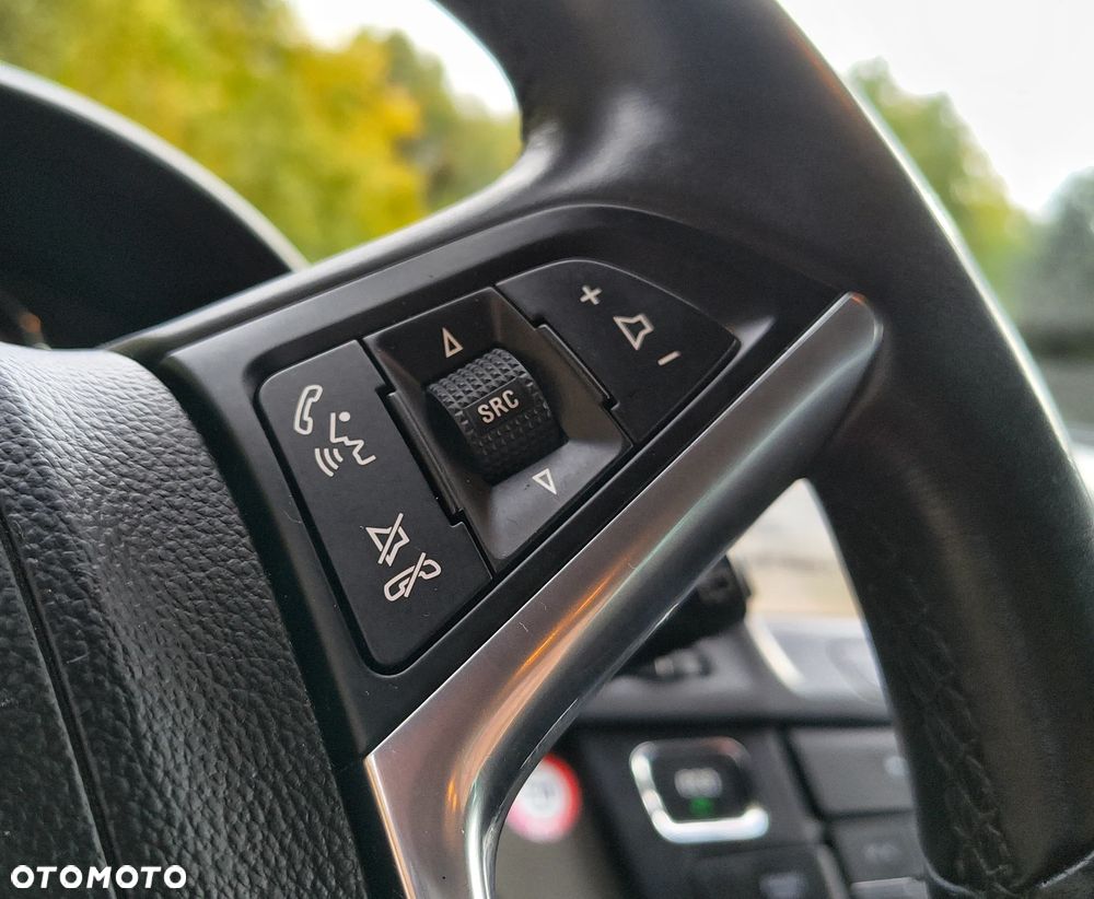 Opel Insignia - 22