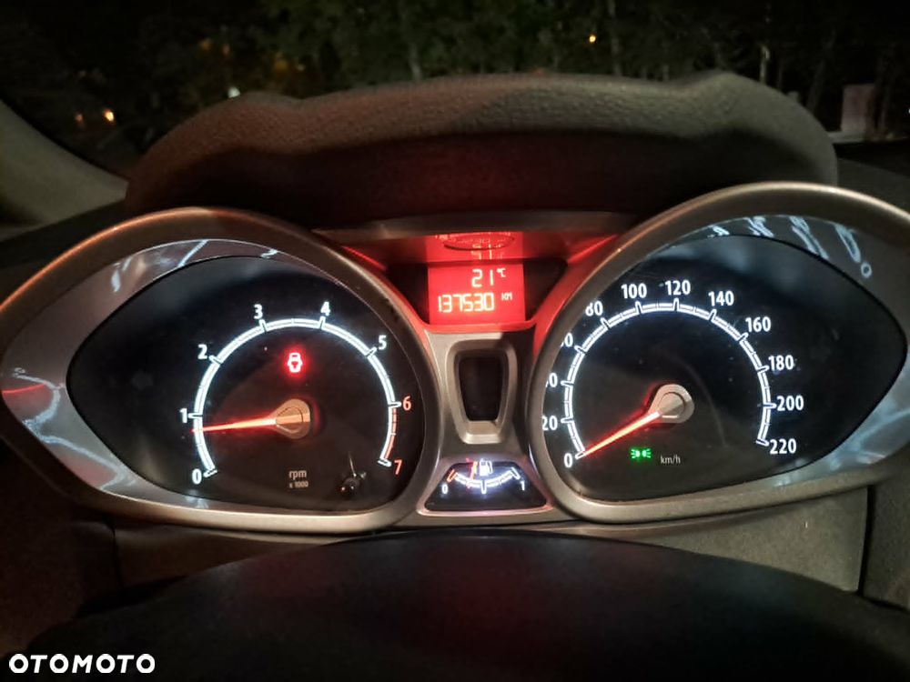 Ford Fiesta 1.4 Trend - 16