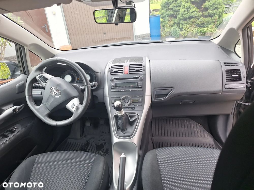 Toyota Auris 1.6 Prestige - 6