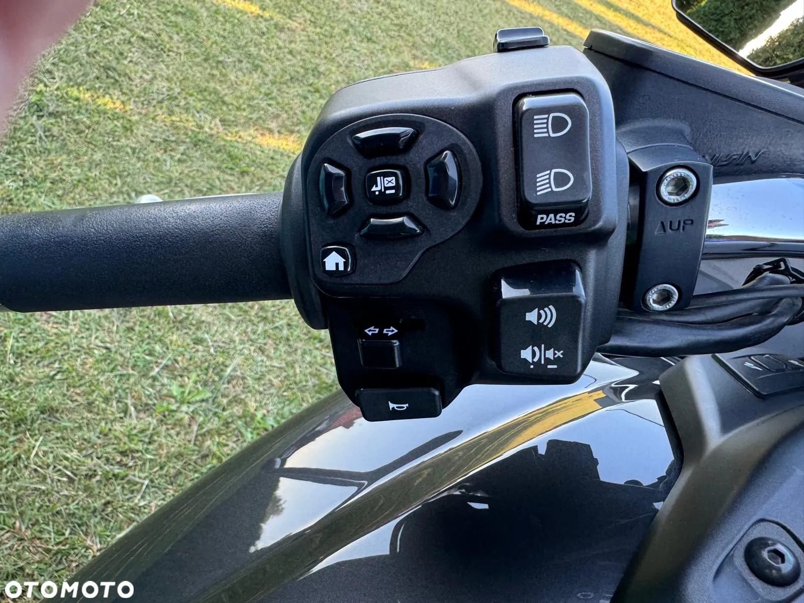 Yamaha Venture - 9